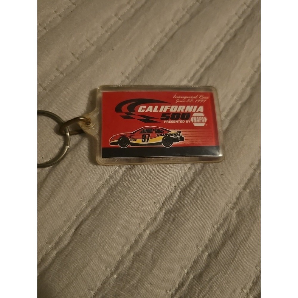 Vintage Acrylic Keychain NAPA California 500 Inaugural‎ RACE 1997 Collectible - Picture 2 of 3